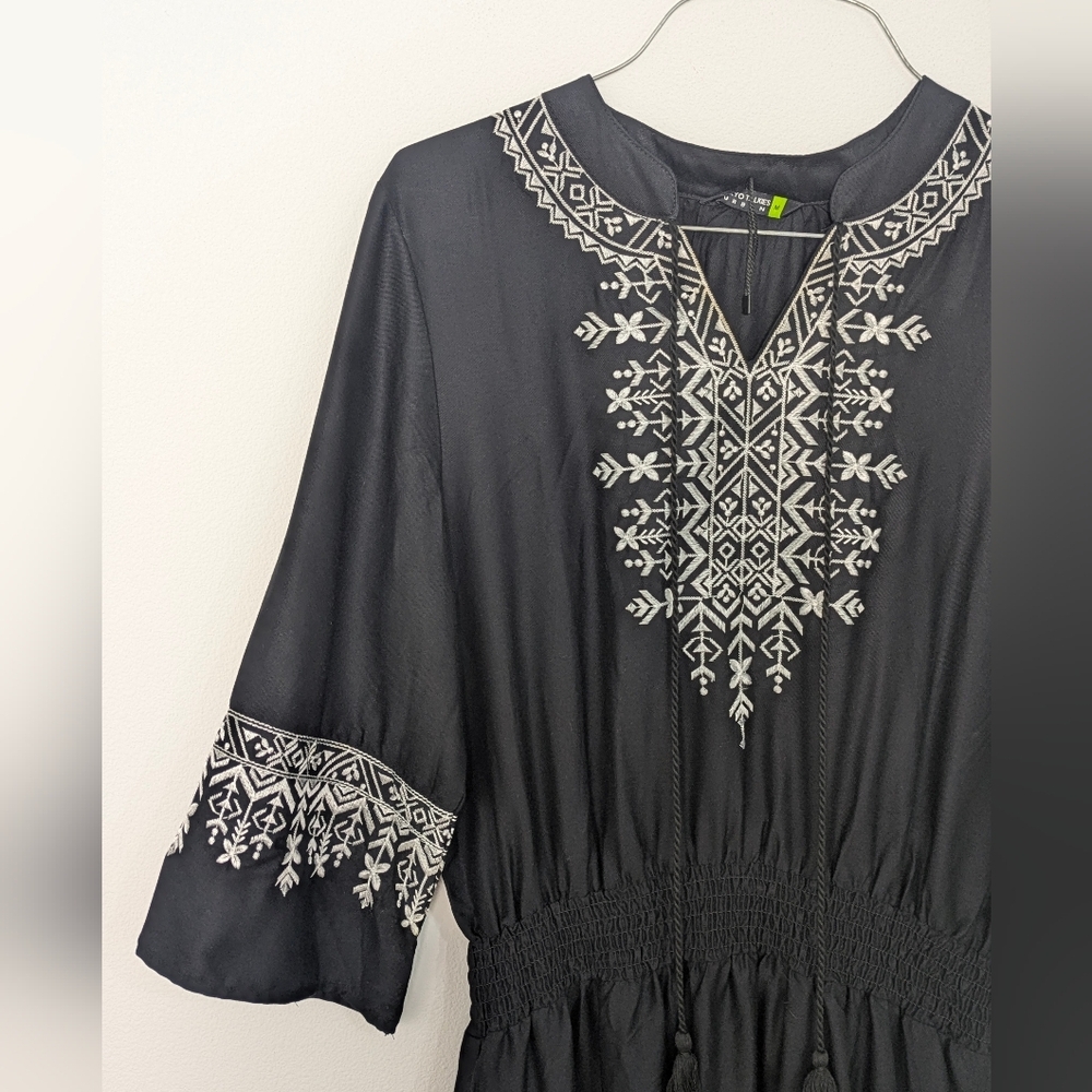 Tokio Talking New Embroidered Boho Mini Dress, Size M, Black White Embellished - Picture 6 of 16